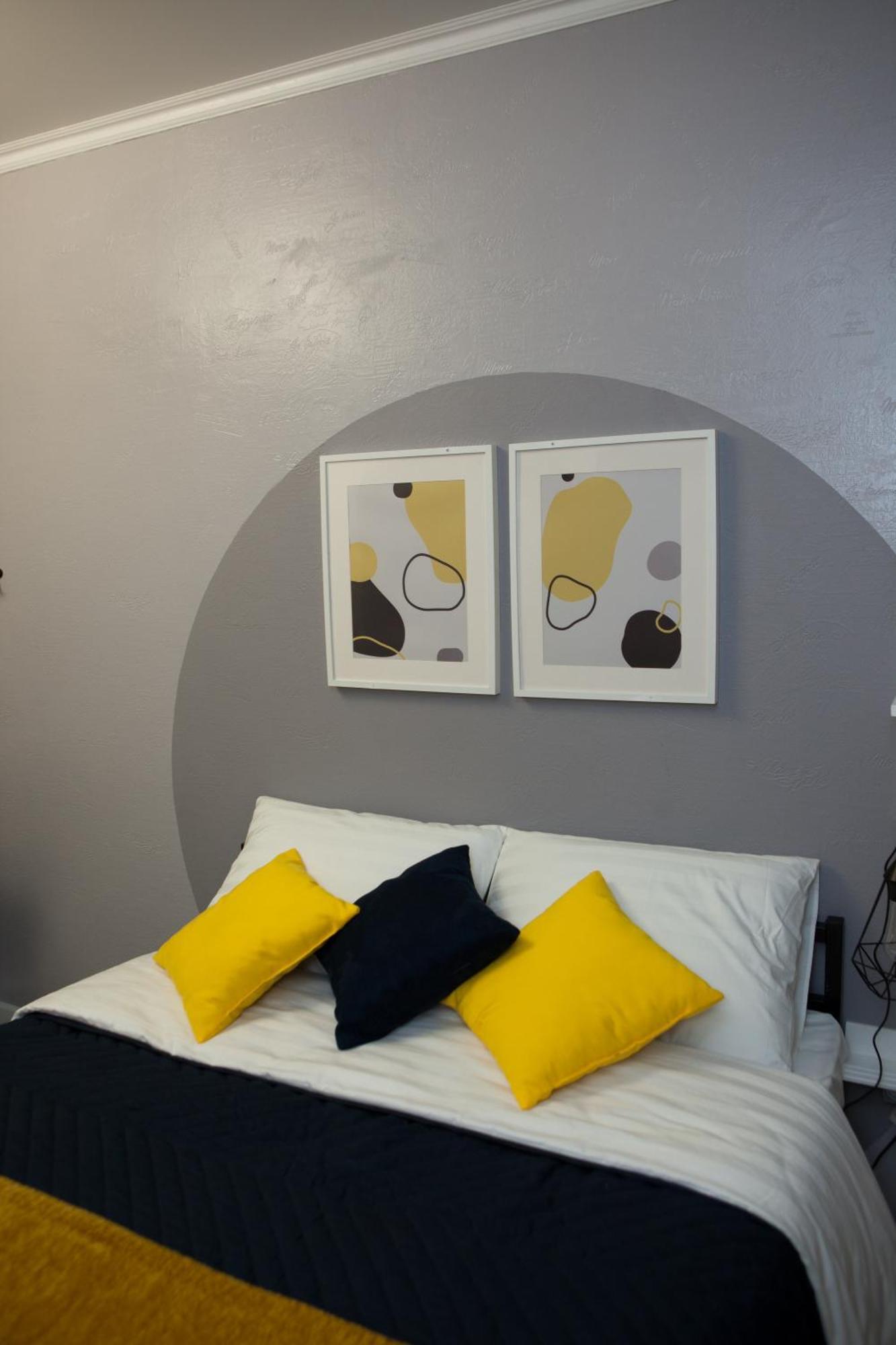 Almatyda На Басенова Apartamento Quarto foto